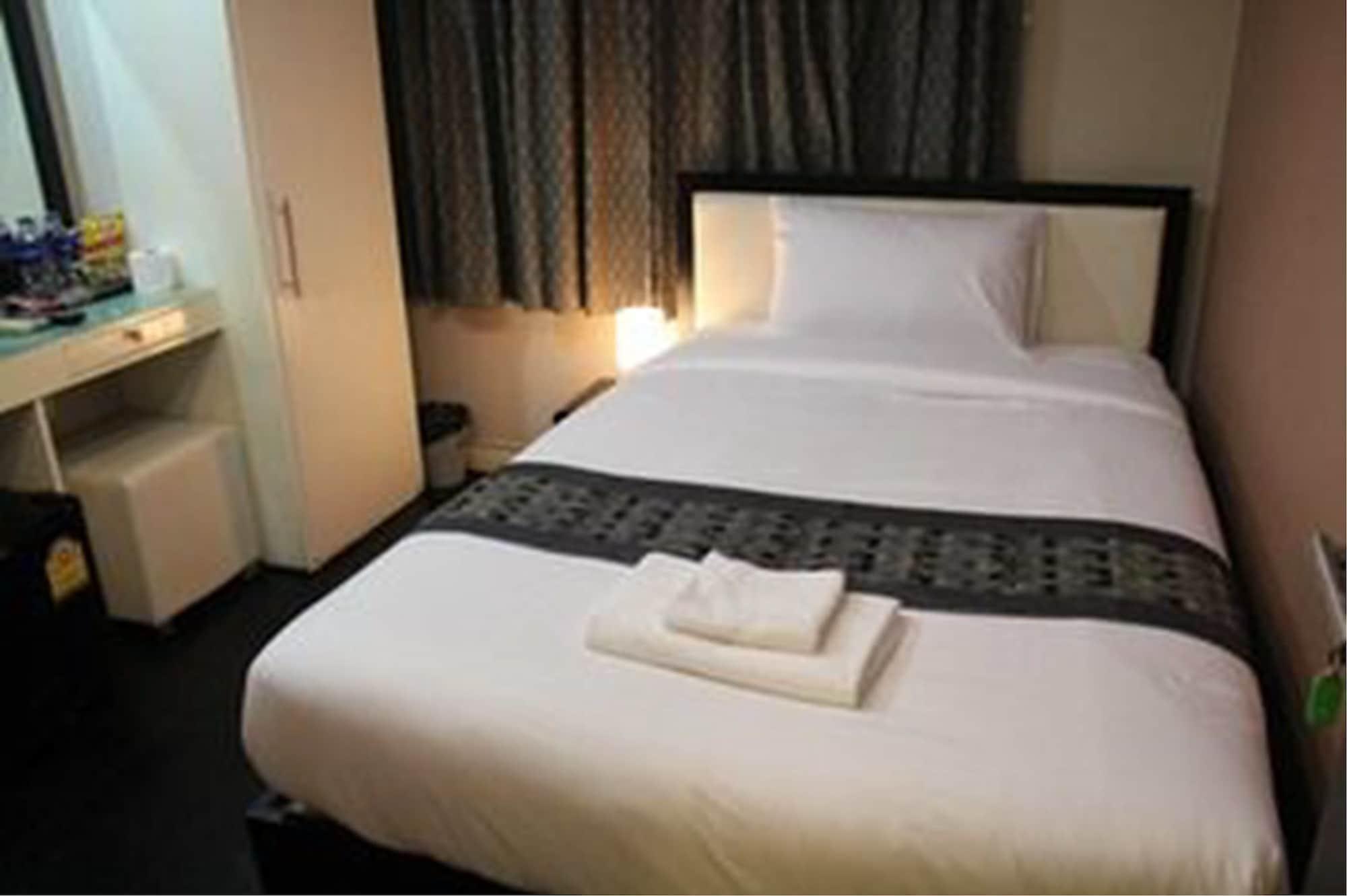 V30 Sukhumvit Otel Bangkok Dış mekan fotoğraf