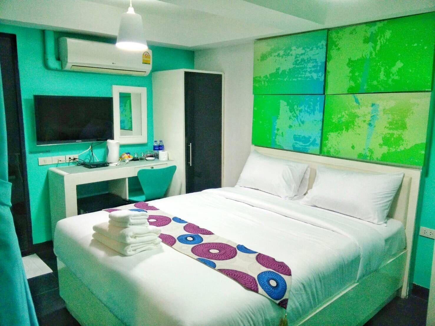 V30 Sukhumvit Otel Bangkok Dış mekan fotoğraf