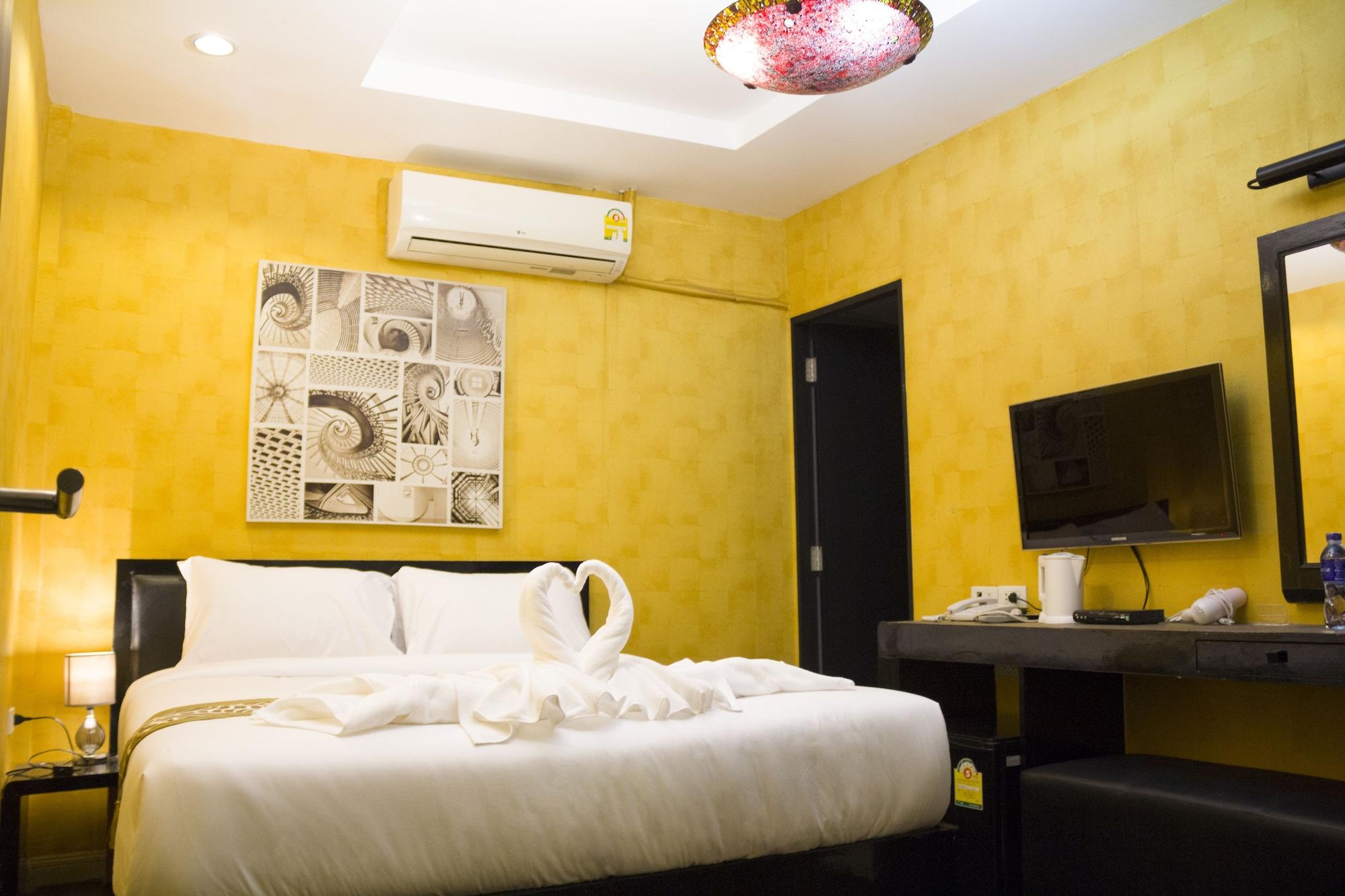 V30 Sukhumvit Otel Bangkok Dış mekan fotoğraf