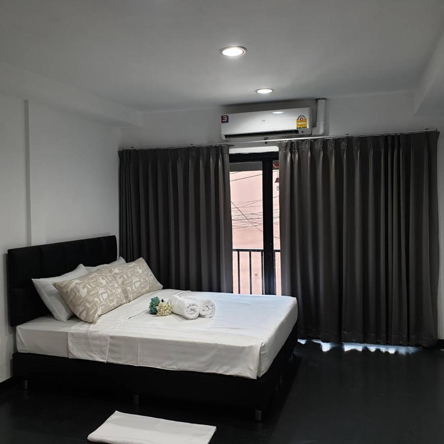 V30 Sukhumvit Otel Bangkok Dış mekan fotoğraf
